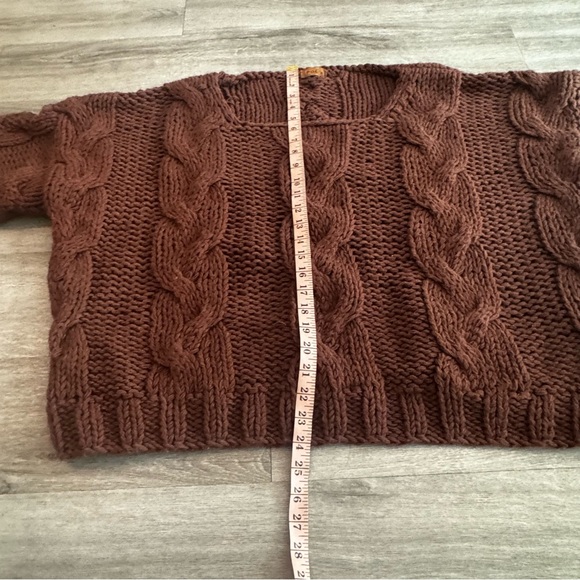 VICI by Pol Brown chunky cable knit sweater - Picture 6 of 6